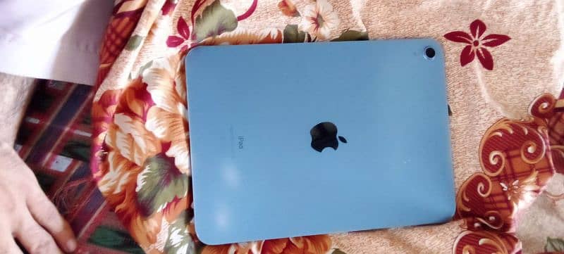 IPad 10 Generation
Just 10 days used 1