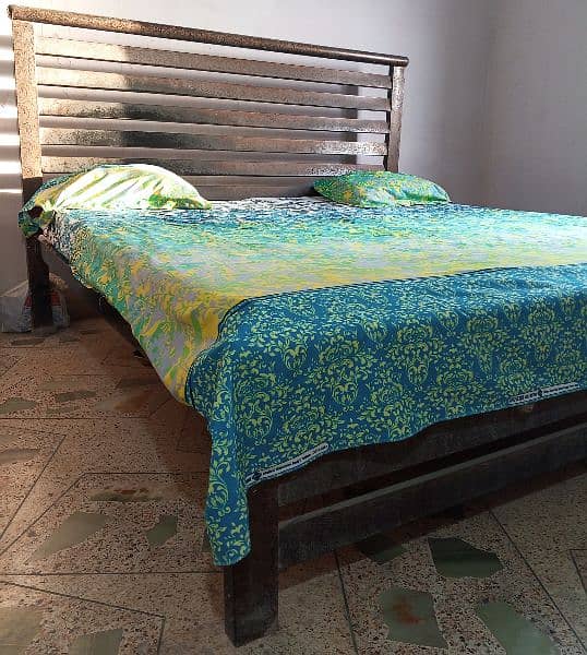 Iron King Bed Full Big size with Mattress 0