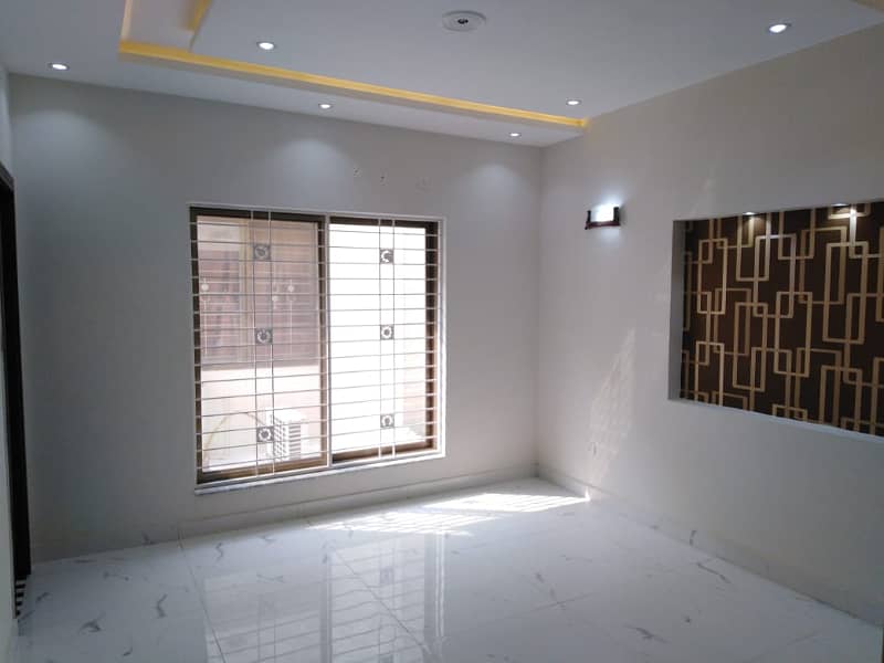9 MARLA BRAND NEW LOWER PORTION FOR RENT IN SECTOR B BAHRIA TOWN LAHORE 7
