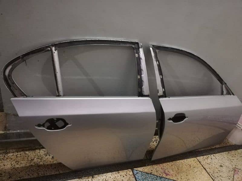 BMW 3 series and 5 series door s 5