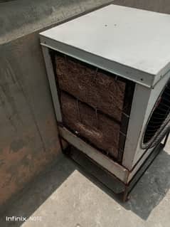 Air cooler with stand