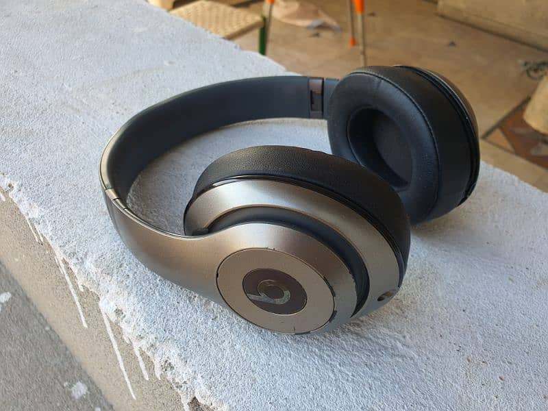 Dr. Dre Beats Studio 2 Wireless (Original) 1