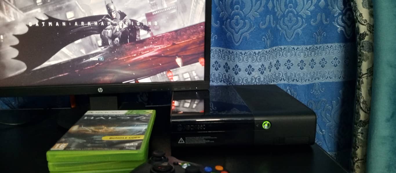 Xbox 360 super slim 6