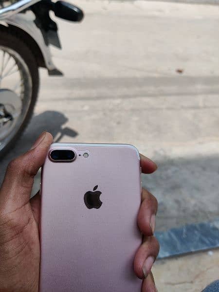 Iphone 7 plus 128gb Pta approved 8