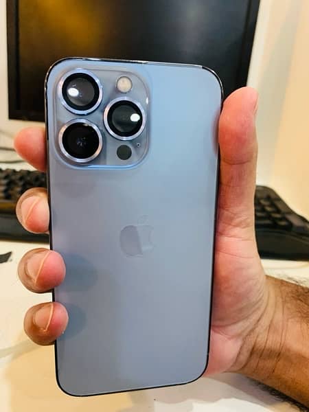 I phone 13Pro Sairra Blue 7