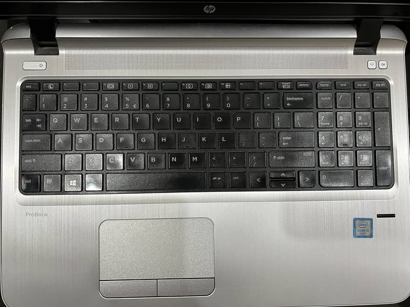 HP Laptop ProBook 450 G3 i5-6200U 2.3GHz 8GB RAM 128 GB SSD + 1 TB HDD 8