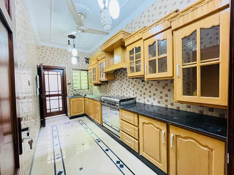 10 Marla House For Sale In Islamabad H 13 5