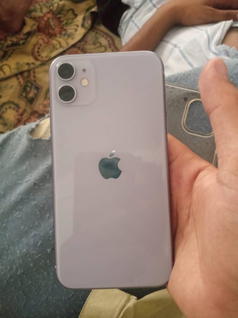 Iphone 11 With original charger 90% Health 1