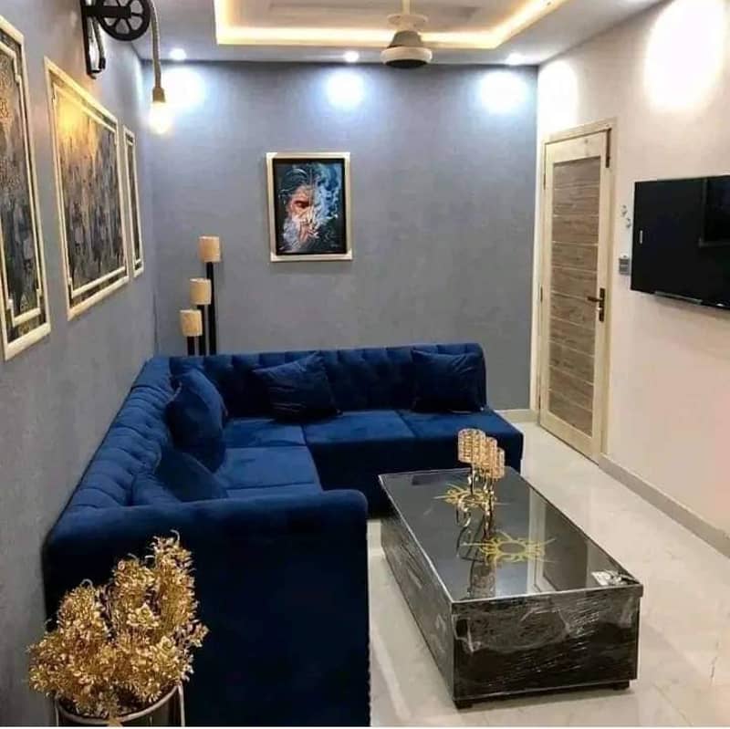 1 Bedroom VIP Full furnish flat per day available in Bahria town Lahore 5