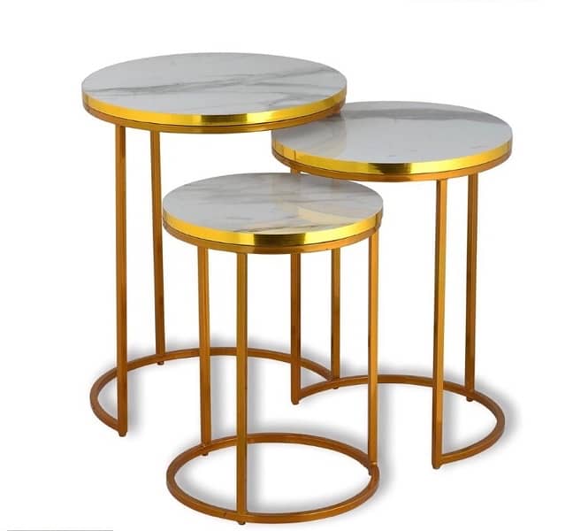 Beautiful Nesting Table set 0