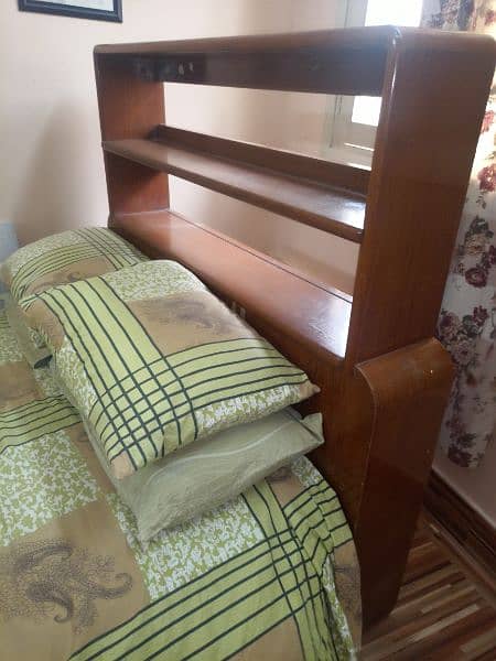 queen bed for sell 3