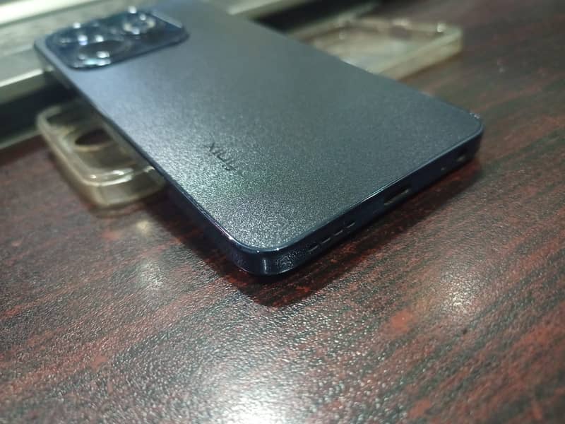 Infinix Hot 40i 16/256 2