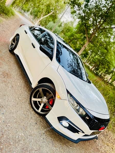 Honda Civic Oriel 2017 6