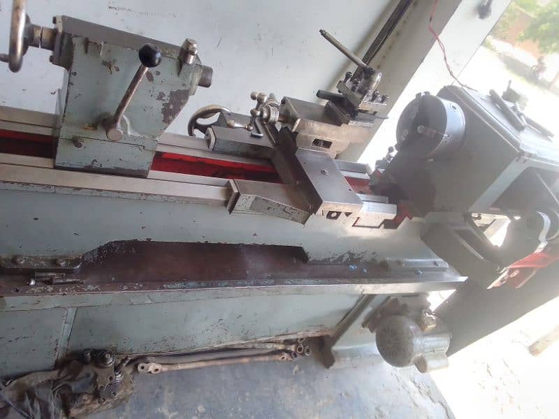 5.5 feet kharad machine / lathe machine 9