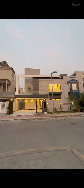 10 Marla Facing Park Brand New House For Sale With Gas 2