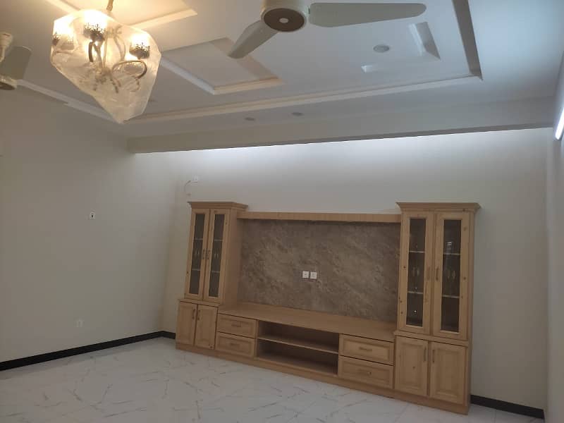 Size 40x80 Ground+Basement For Rent In G-13 3
