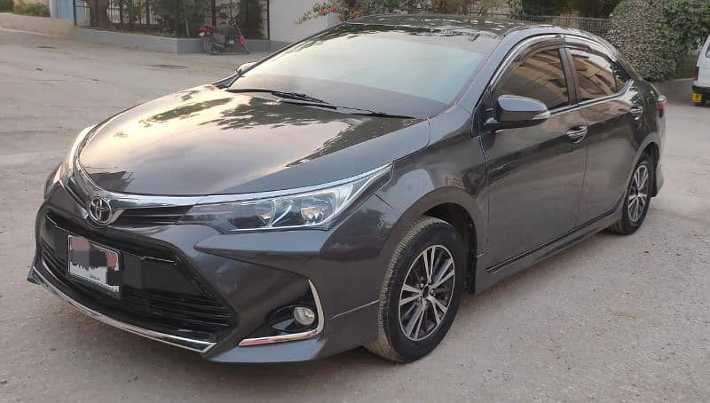 Urgent Sale Toyota Corolla GLI 2017 6