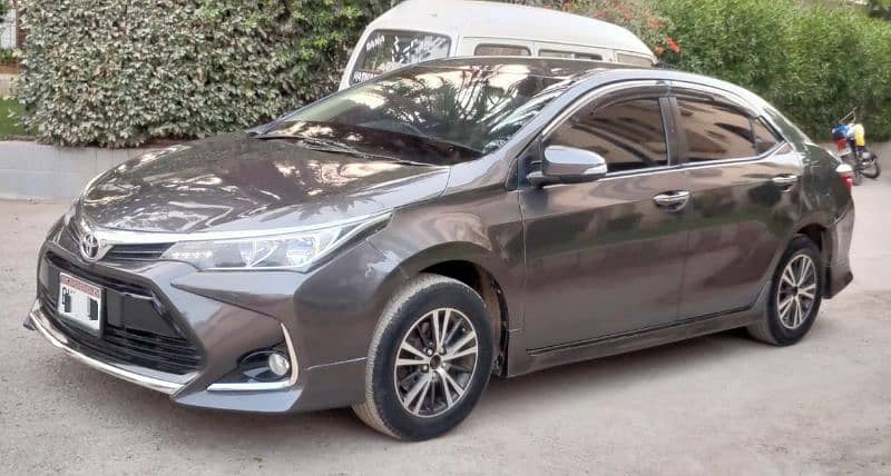 Urgent Sale Toyota Corolla GLI 2017 7