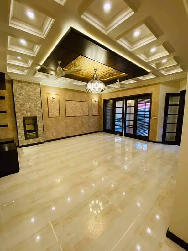 10 Marla New Luxury House For Sale In Bahria Town Lahore 5
