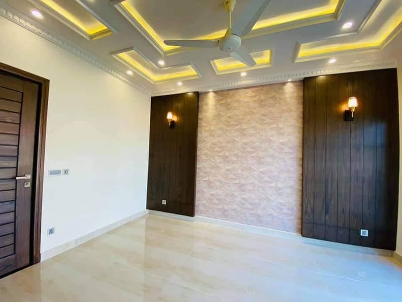 10 Marla New Luxury House For Sale In Bahria Town Lahore 18