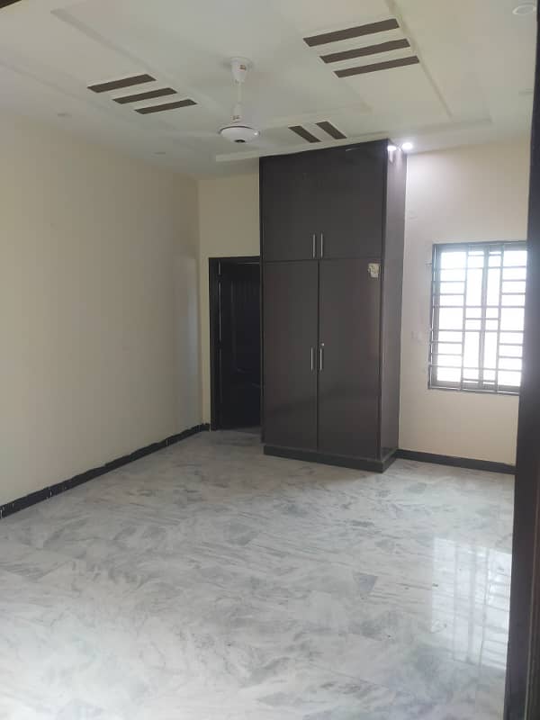 1 knal single story house available for rent 4