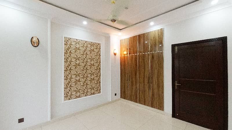 Centrally Located Prime Location House For Sale In DHA 9 Town - Block B Available 13
