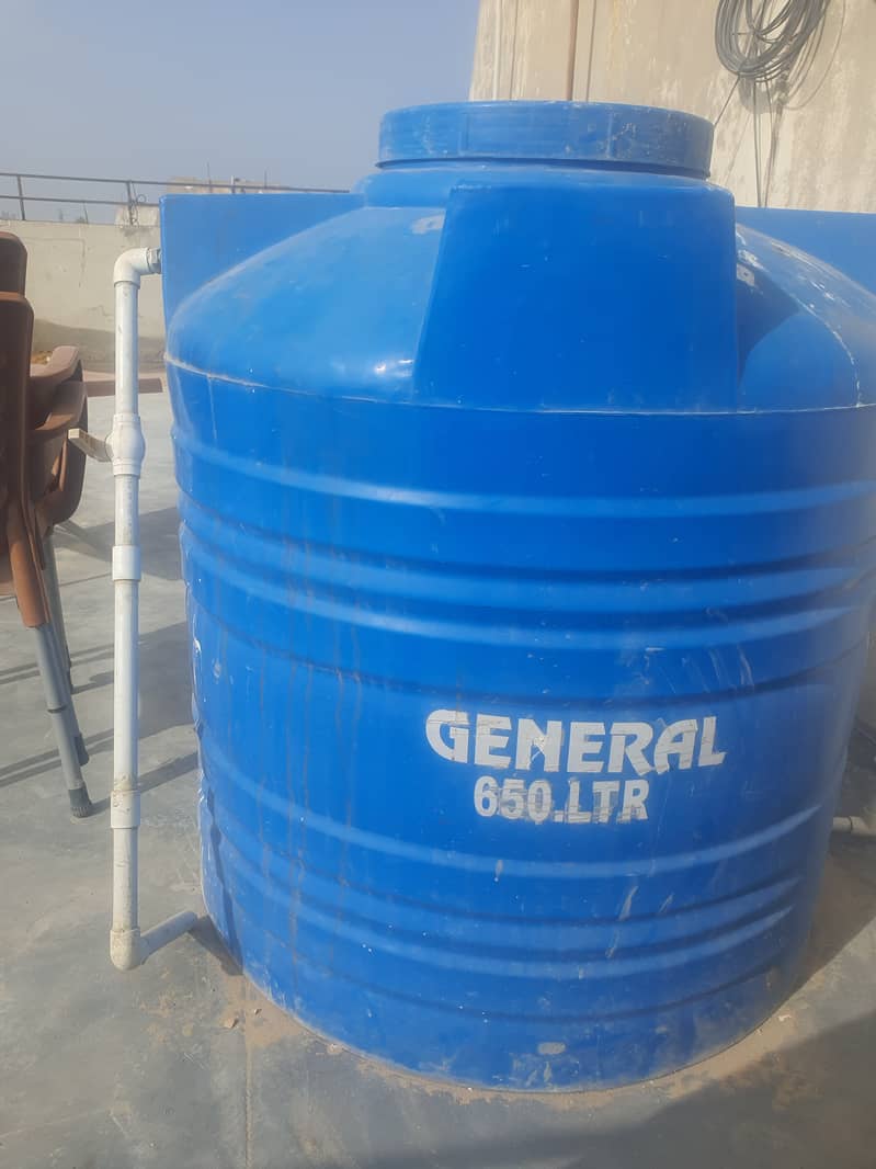 LARGE WATER TANK FOR SALE 650 litres 1