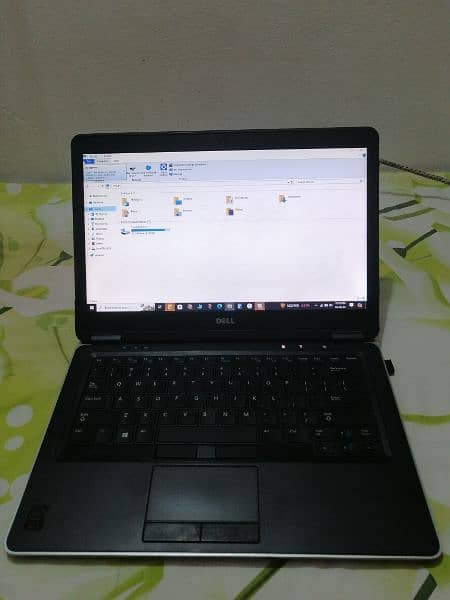 Dell Latitude E7440 Core i5 4th Gen. Laptop 2