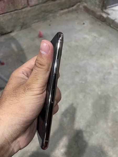 iphone 11 pro PTA approved 2