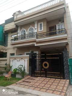 Brand New 5 Marla Full House in Hot Block & Location
Best Opportunity For investment 0