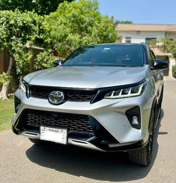 Toyota Fortuner Legender 2022 2