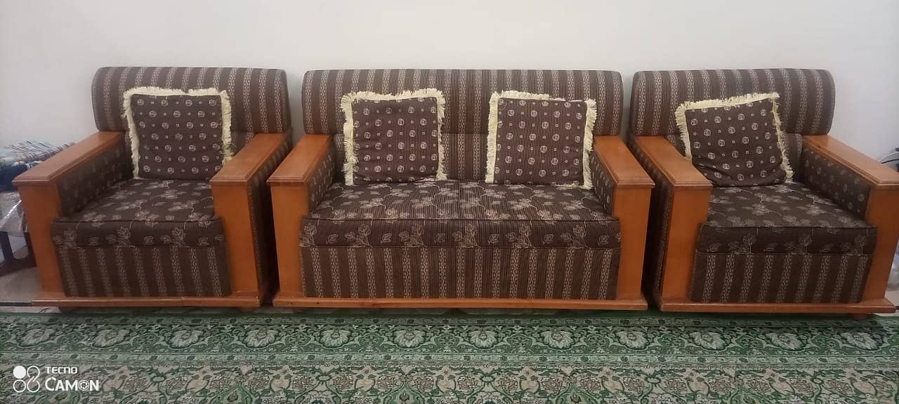 Sofa-7 Plus 6 seater total 13 seater 8