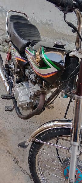 honda125 16 model 0