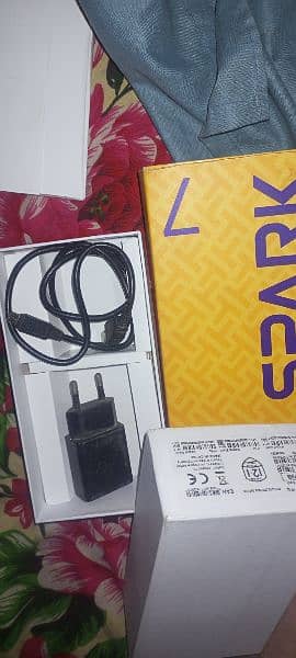 Tecno spark 7t 9