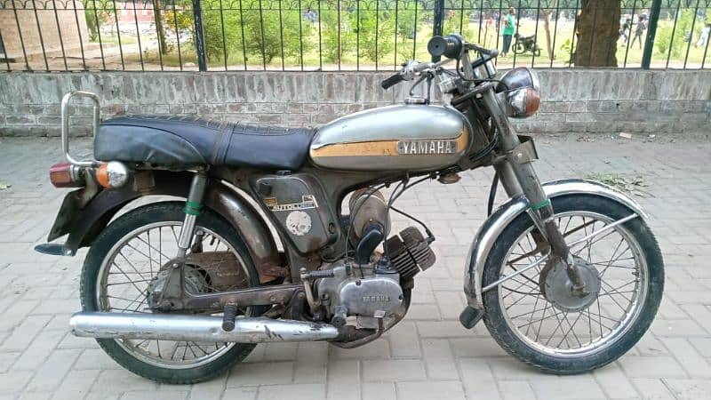 Yamaha Vintage Lovers Bike"Limited Offer" 2