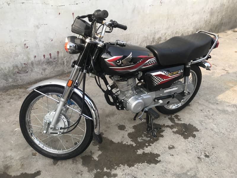 Honda CG 125 2024 1