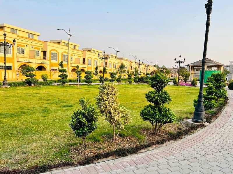 5 Marla Plots Available On Installment At Very Low Price In LDA Approved Society 5