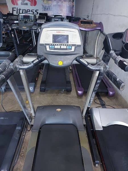 Semi Commercial Treadmills / Domestic Treadmills / Running Machine 0