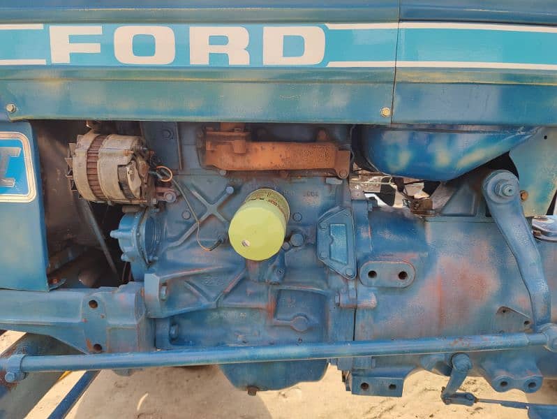 1985 Model tractor ford 4610 2