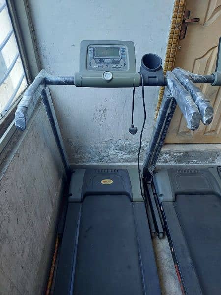 Treadmills for home use / Running machine / Domestic Treadmills 3