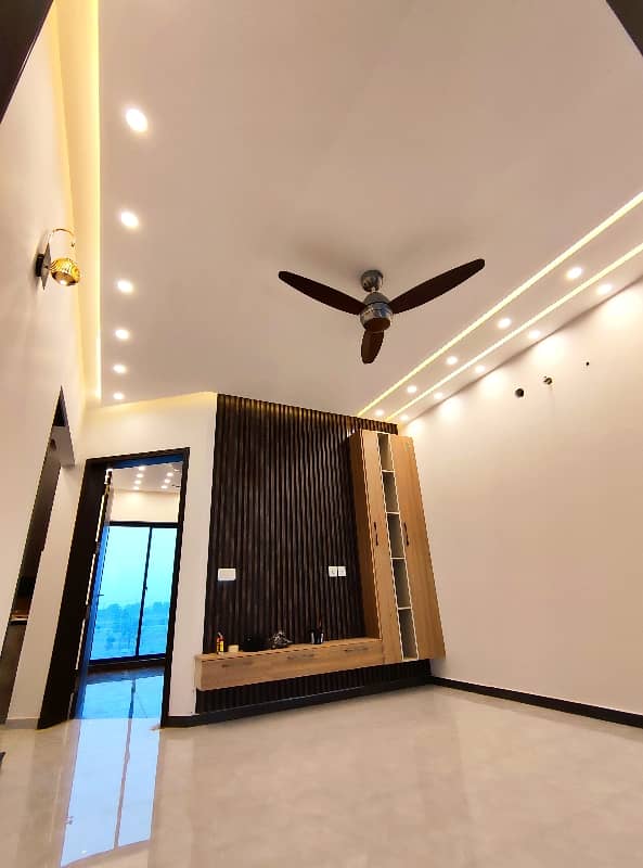 5 Marla Double Storey Modern Style Luxury Latest Accommodation Well House Available For Sale In Lake City Lahore With Original Pics By Fast Property Services Real Estate And Builders. 27
