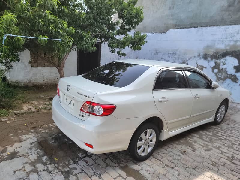 Toyota Corolla Altis 2012 11