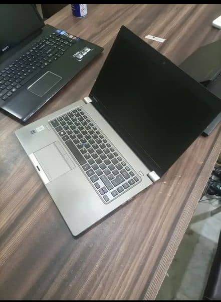 Toshiba Tecra Z40-A-173 Core i7-4600U 
8GB Ram 128GB SSD 2