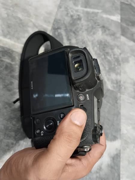 Sony rx10 mark iv contect +92 316 4500867 5