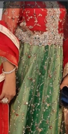 Green and red lehnga