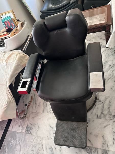 Salon Reclining Chair 1