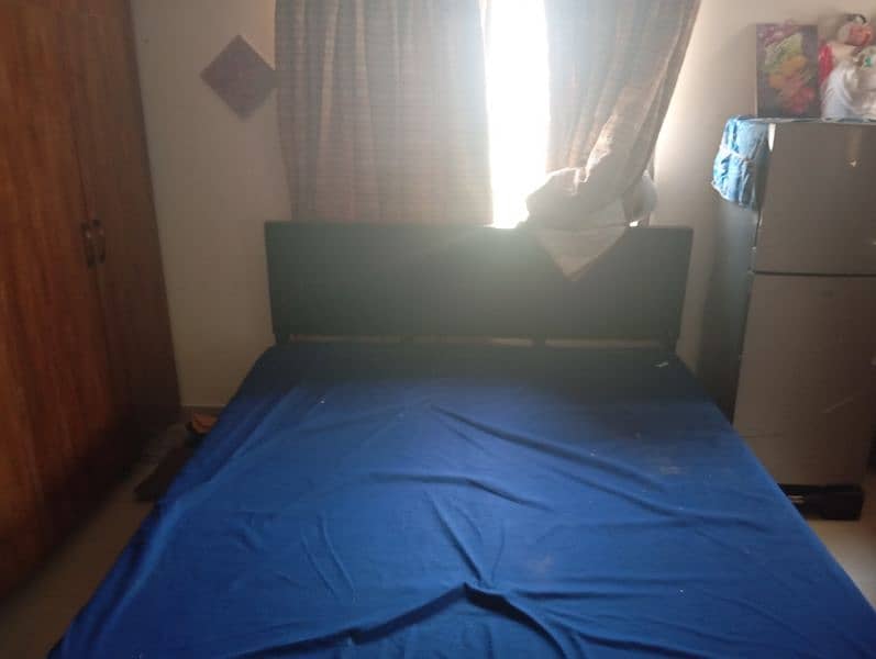 King bed with from mattress 1