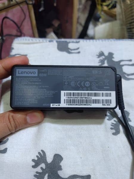 Lenovo laptop 65W original charger 1