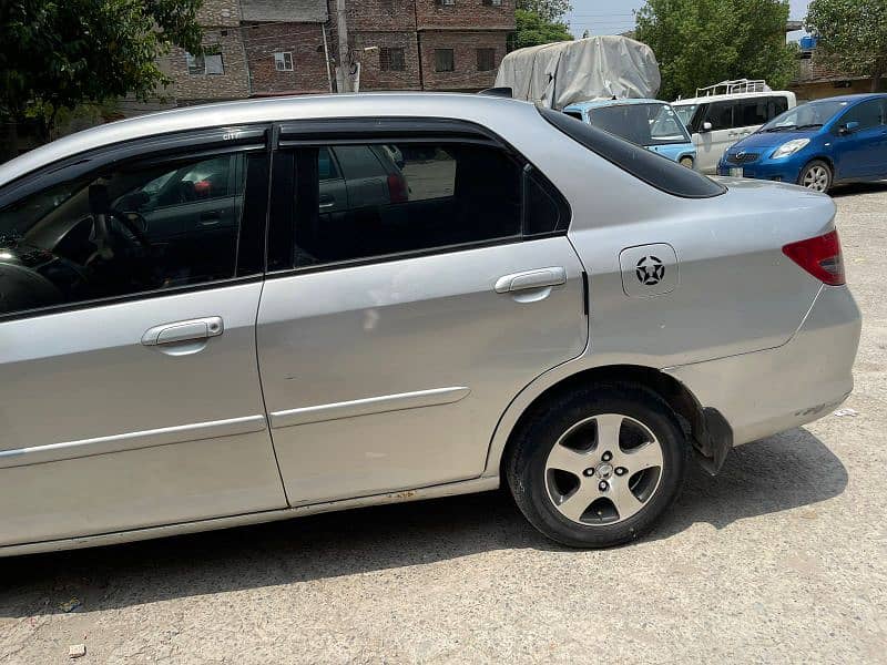 Honda City IDSI 2005 5