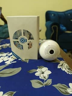 Hidden smart bulb camera wifi. new hai 2day used only